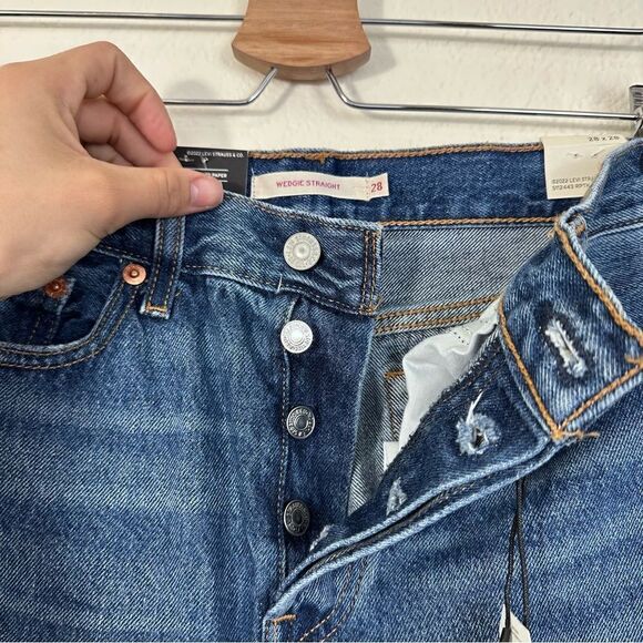 Levi's Premium Wedgie Straight Fit Women’s Jeans Size 28 - Picture 8 of 10